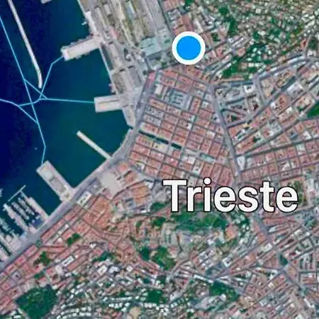 Tivarnella - Large And Bright Attic In Center Trieste