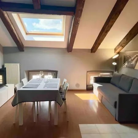 Appartamento Tivarnella - Large And Bright Attic In Center *