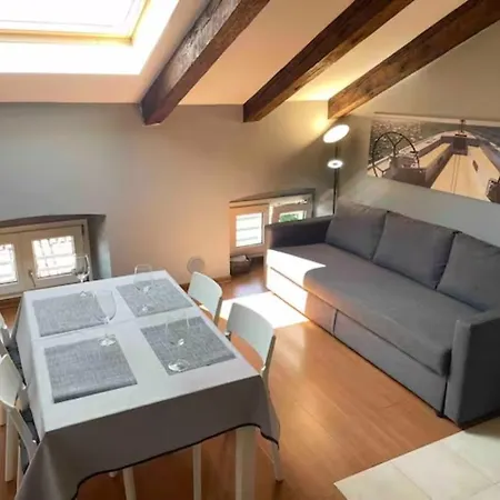 Tivarnella - Large And Bright Attic In Center Trieste