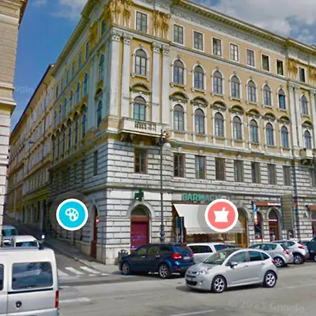 Tivarnella - Large And Bright Attic In Center Trieste