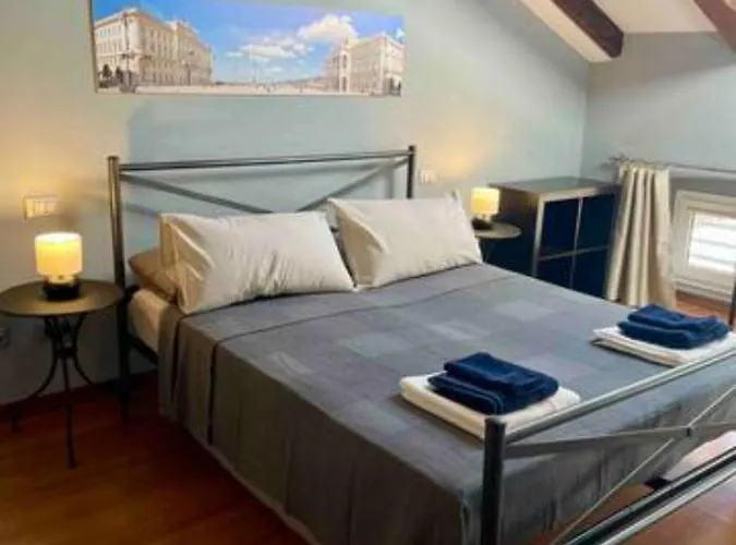 Tivarnella - Large And Bright Attic In Center Trieste