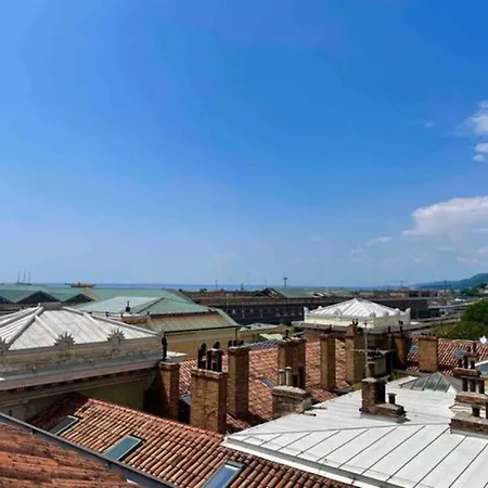 Tivarnella - Large And Bright Attic In Center Apartamento Trieste